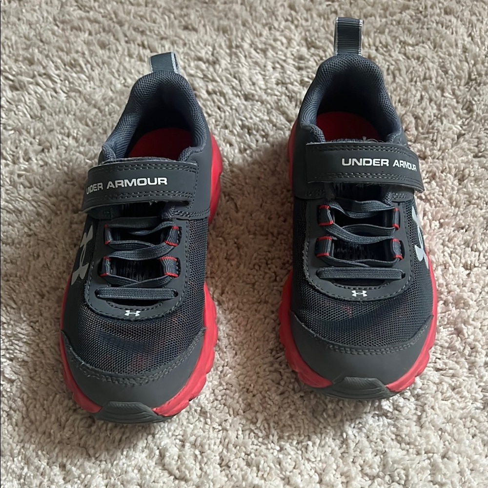 Under Armour Black and Red Sneakers with Breathable Mesh